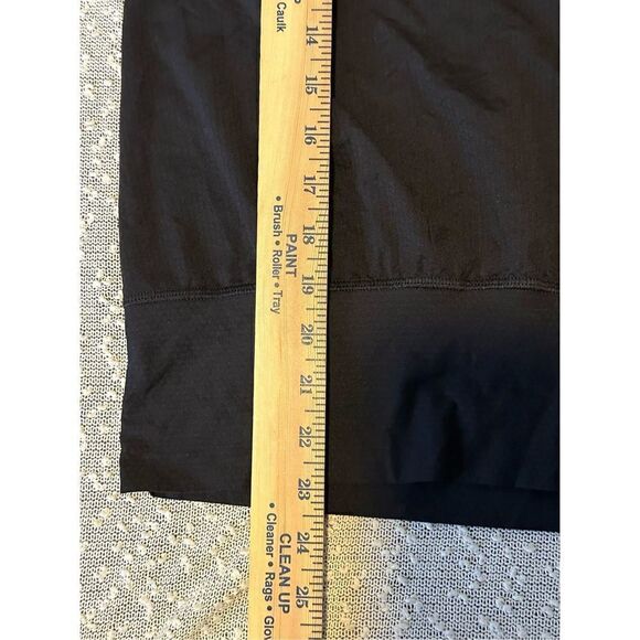 LULULEMON Small Black Tank w built in Bra - Picture 5 of 7